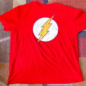 Vintage y2k flash comics t- shirt